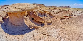 Plana top formações rochosas, Petrified Forest National Park, Arizona, EUA — Fotografia de Stock