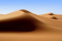 Песчаные дюны в пустыне, Саудовская Аравия — стоковое фото