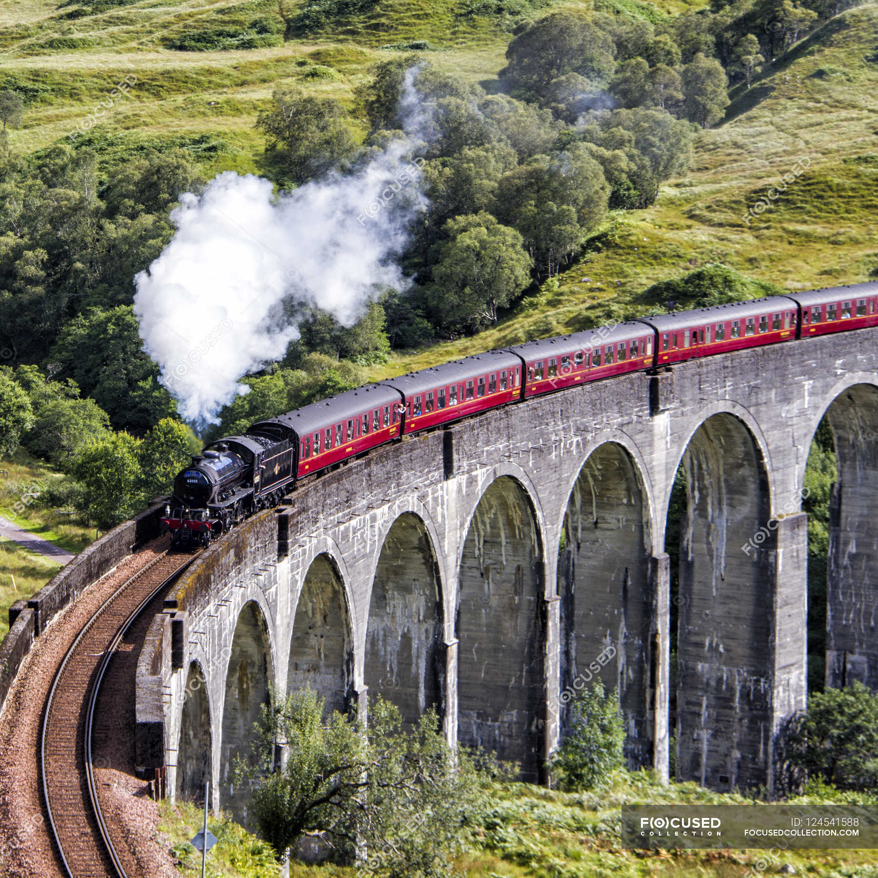 top 93+ Pictures the jacobite, a steam train in scotland, is famously featured in which movie series Updated