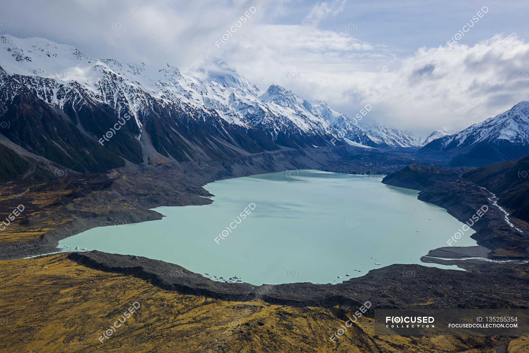 Beautiful Tasman Glacier — cloud, Elevated View Stock Photo 135255354