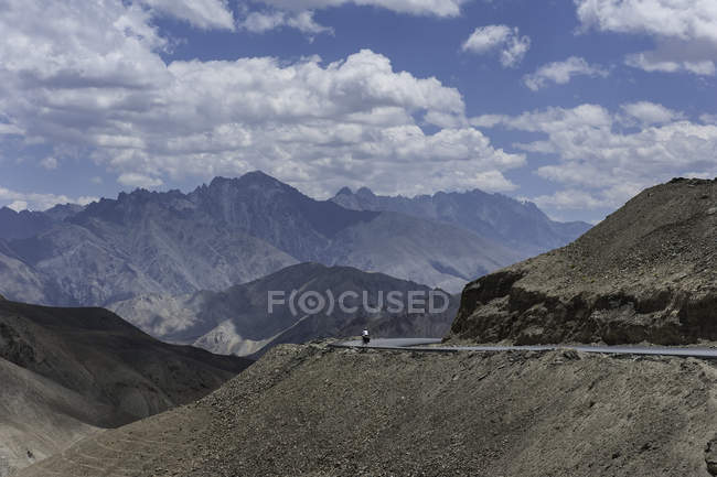 Landschaft mit fotu la Berge — Stockfoto