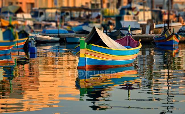 Мальтійська рибальські човни — стокове фото