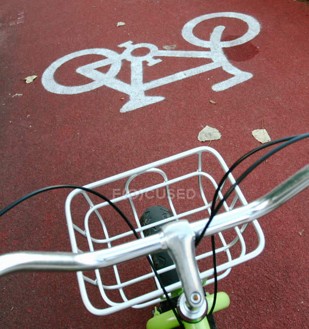 Bicycle in a bike lane — Stock Photo
