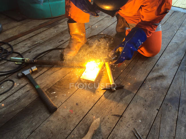 Welder during welding operation — Stock Photo