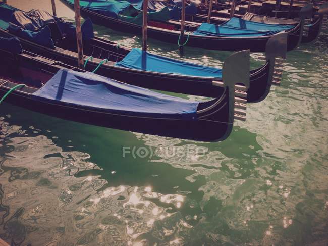 Italia, Venecia, góndolas - foto de stock