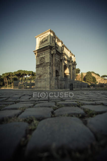 Italia, Roma, Arco di Costantino all'alba — Foto stock