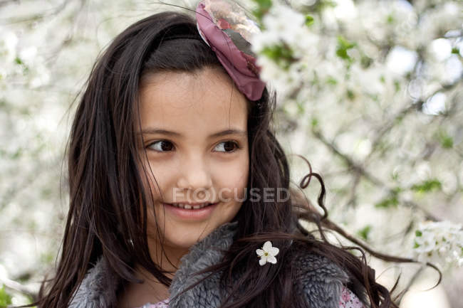 Portrait de fille souriant — Photo de stock