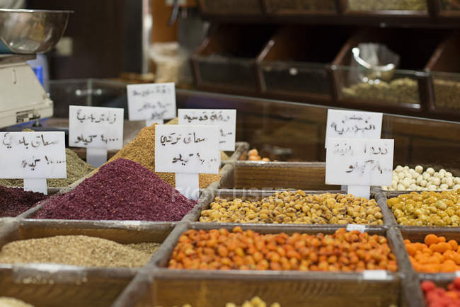 Herbs and spices at market — Stock Photo
