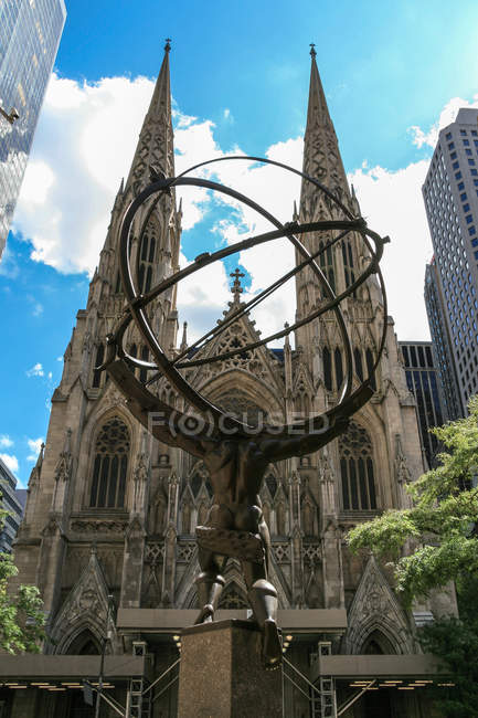 До собору Святого Патріка в Манхеттен — стокове фото