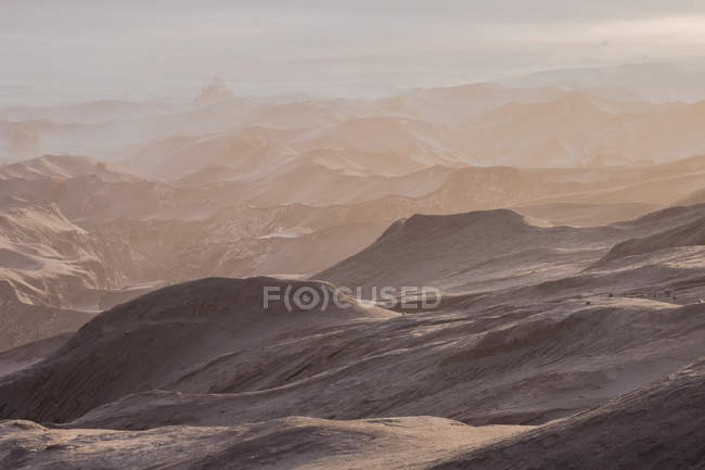 Гора бром пустелі — стокове фото