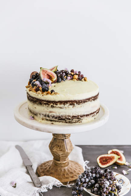 Gâteau en couches éponge — Photo de stock