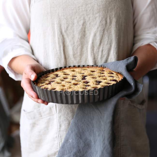 Freshly baked fruit pie — Stock Photo
