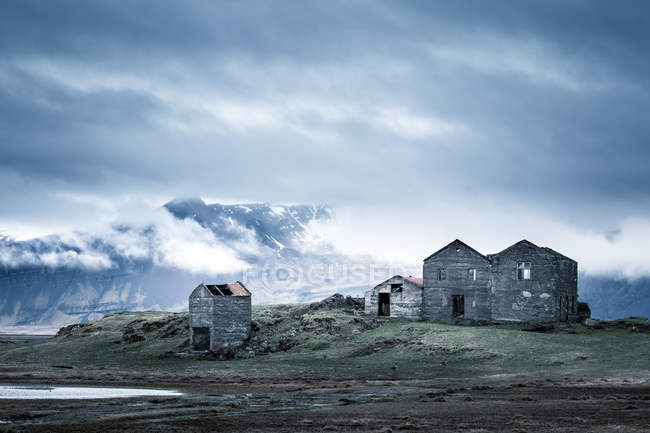 Ruines de maison de ferme — Photo de stock