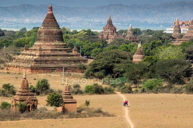 Antigua ciudad de New Bagan - foto de stock