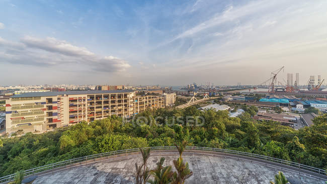 Vista panorámica de Jurong Hill, Jurong Island, Singapur - foto de stock
