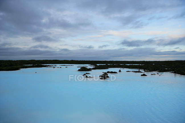Vista panorámica de Blue Lagoon, Islandia, Grindavik - foto de stock