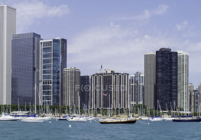 Vista panoramica di Cityscape con porto, Miami, Stati Uniti d'America — Foto stock