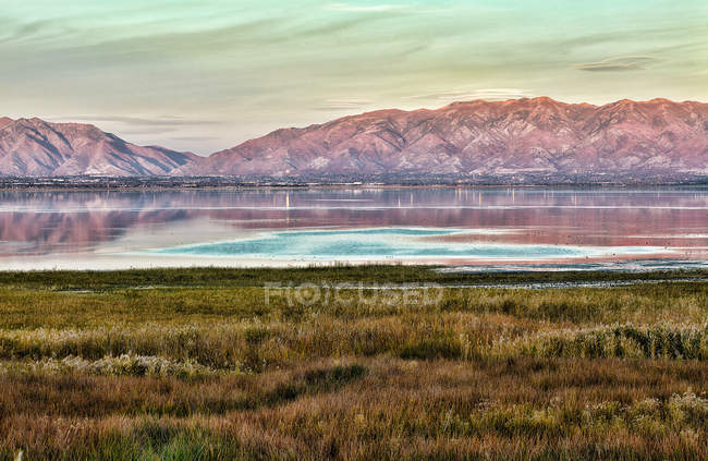 Scenic view of famous Salt Lake at Salt Lake County, Utah, USA — Stock Photo