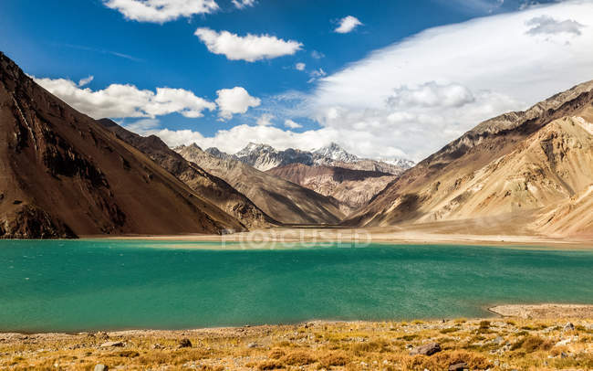 Scenic view of El Yeso reservoir near Santiago, Chile — Stock Photo