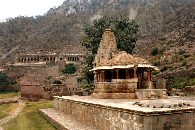 Vista panorámica del templo, Alwar, Rajasthan, India - foto de stock