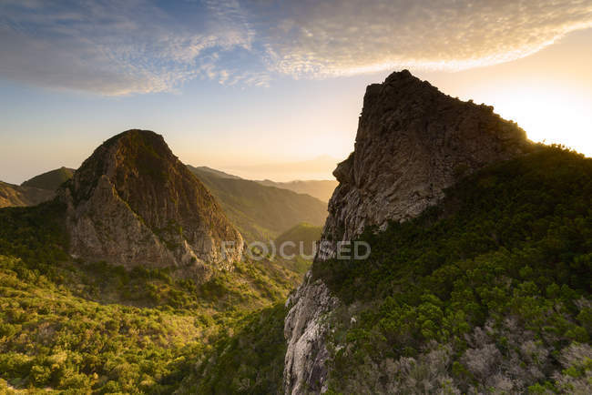 Scenic view of Los Roques at sunrise, La Gomera, Canary Islands, Spain — Stock Photo