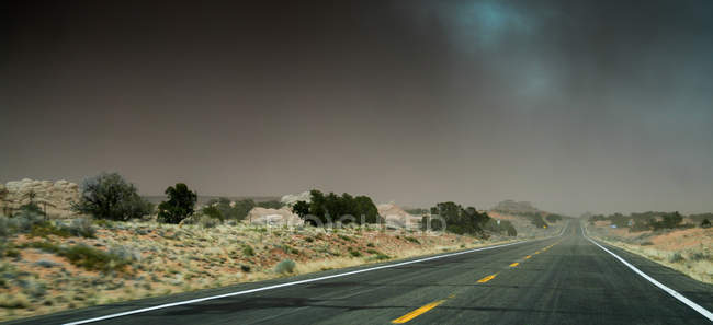 Monument valley road, Kaibito, Arizona, América, EUA — Fotografia de Stock
