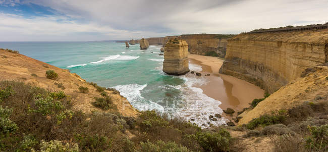 Красивый вид на Twelve Apostles, Great Ocean Road, Виктория, Австралия — стоковое фото