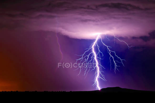 Vista panoramica della tempesta di fulmini, Arlington, Arizona, Stati Uniti — Foto stock