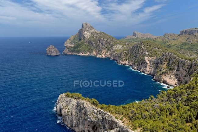 Malerischer Blick auf Felsen auf Mallorca, Spanien — Stockfoto