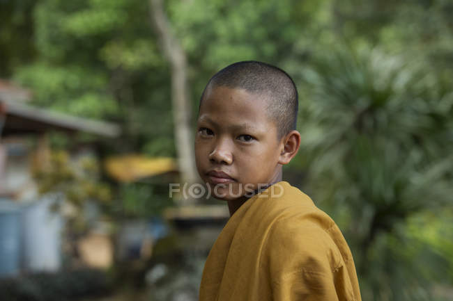 Portrait eines kleinen thailändischen Jungen — Stockfoto