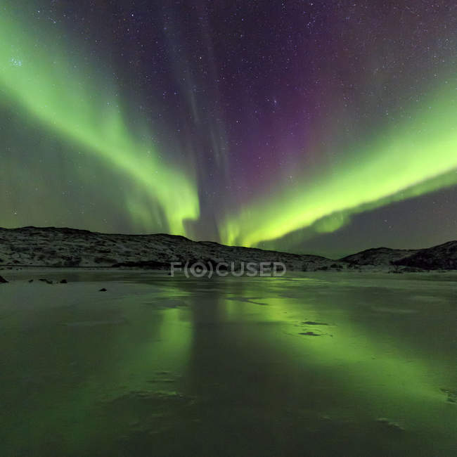 Schöne malerische Aussicht auf Nordlichter — Stockfoto