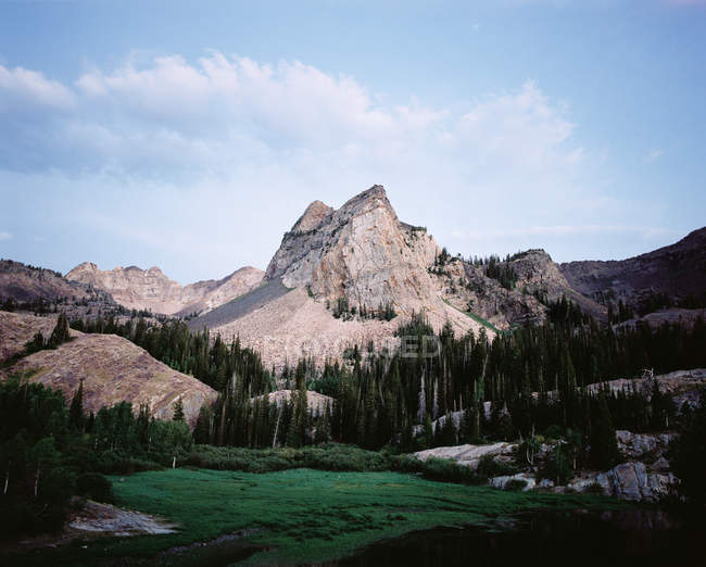 Beautiful mountain Peak, Salt Lake City, Utah, Estados Unidos, EE.UU. - foto de stock