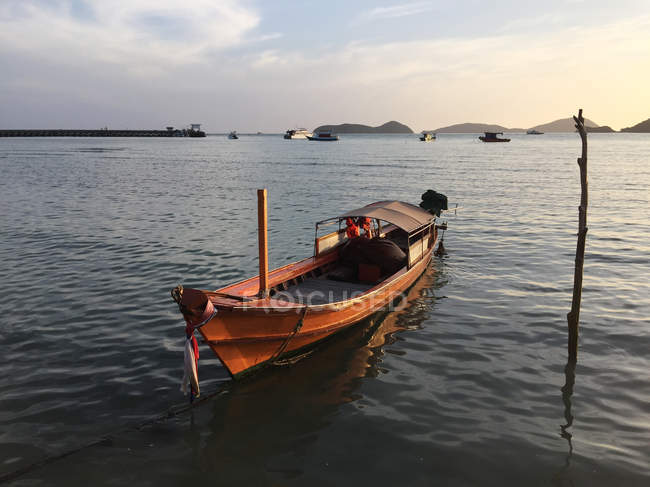Scenic view of anchored motorboat, Phuket, Thailand — Stock Photo