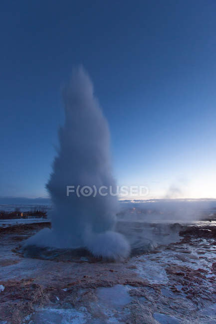 Vista panoramica del geyser Storkkuer, Islanda — Foto stock