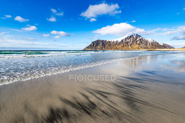 Scenic view of empty beach, Lofoten islands, Norway — Stock Photo