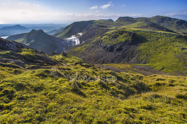 Vista panorâmica das montanhas, Krysuvik, Islândia — Fotografia de Stock