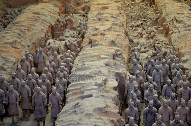 Majestätische und berühmte Terrakotta-Armee, Terrakotta-Krieger und Pferde, Xian, Shaanxi, China — Stockfoto