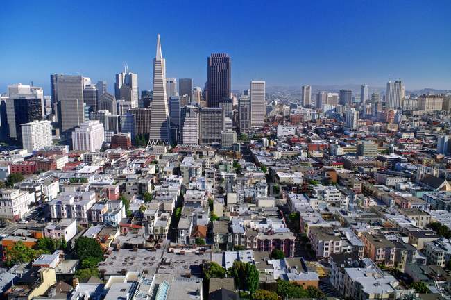 Scenic view of financial district, San Francisco, California, USA — Stock Photo