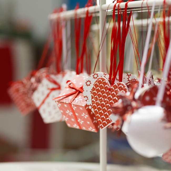 Cuori di Natale e decorazioni confezione regalo — Foto stock