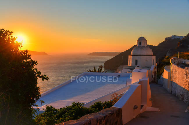Scenic view of sunset in Thira, Santorini, Greece — Stock Photo
