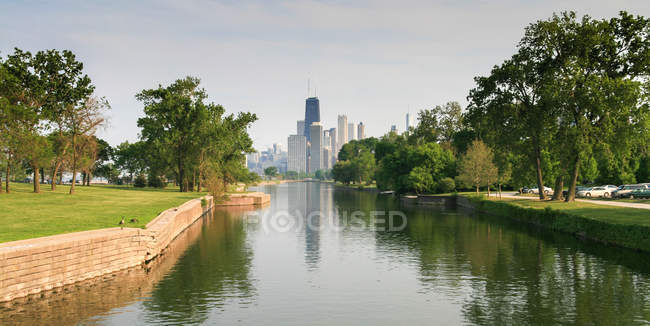 Vista panorámica del horizonte de Chicago, Illinois, EE.UU. - foto de stock