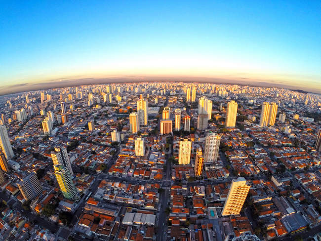 Paysage urbain du côté sud de la ville de Sao Paulo, Brésil — Photo de stock