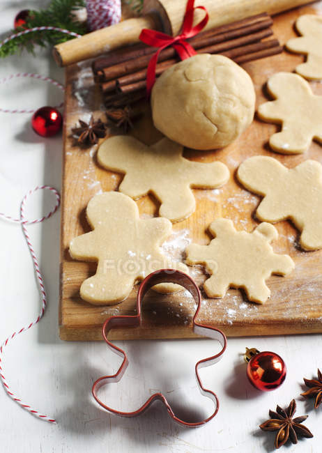 Preparation of gingerbread cookies for winter holidays — Stock Photo