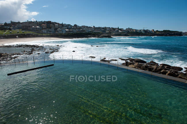 Vista panorámica de la piscina pública de bronte, Sydney, Australia - foto de stock