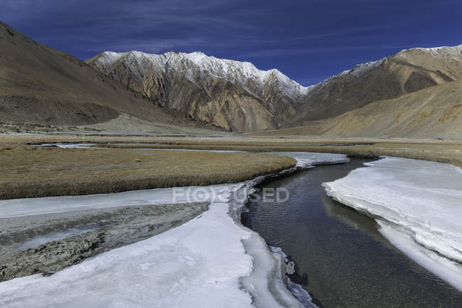 Vista panorámica del paisaje de invierno, Ladakh, India - foto de stock