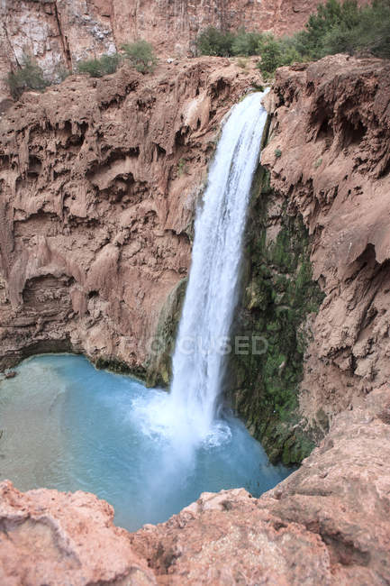 Malerischer Blick auf berühmte mooney falls, USA, arizona, havasu creek — Stockfoto