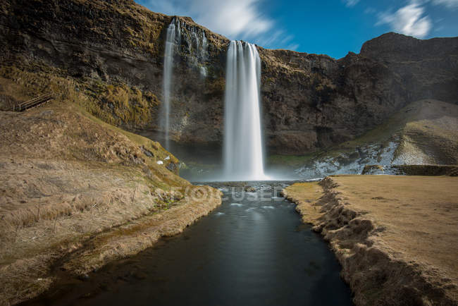Seljalandsfoss Wasserfall Aufnahme mit Langzeitbelichtung, Island — Stockfoto