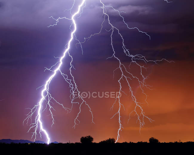 Scenic view of lightning at night, Arizona, USA — Stock Photo