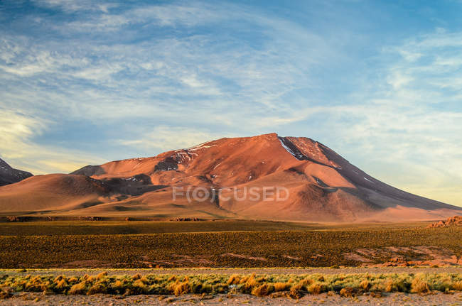 Malerischer Blick auf Orangenhügel bei San Pedro de Atacama, Atacama-Wüste, Chile — Stockfoto