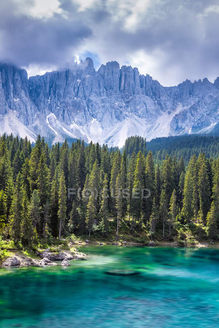 Beautiful mountains landscape with forest and lake — Stock Photo